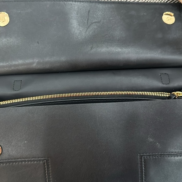 TORY BURCH
Textured Leather Black Handle Bag - Picture 7 of 7